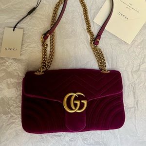 Gucci Marmont Velvet GG Magenta